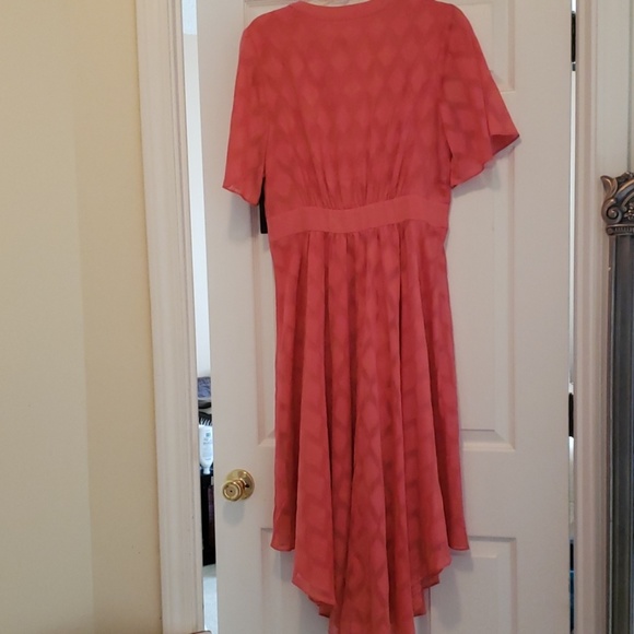 Dress - Picture 2 of 5